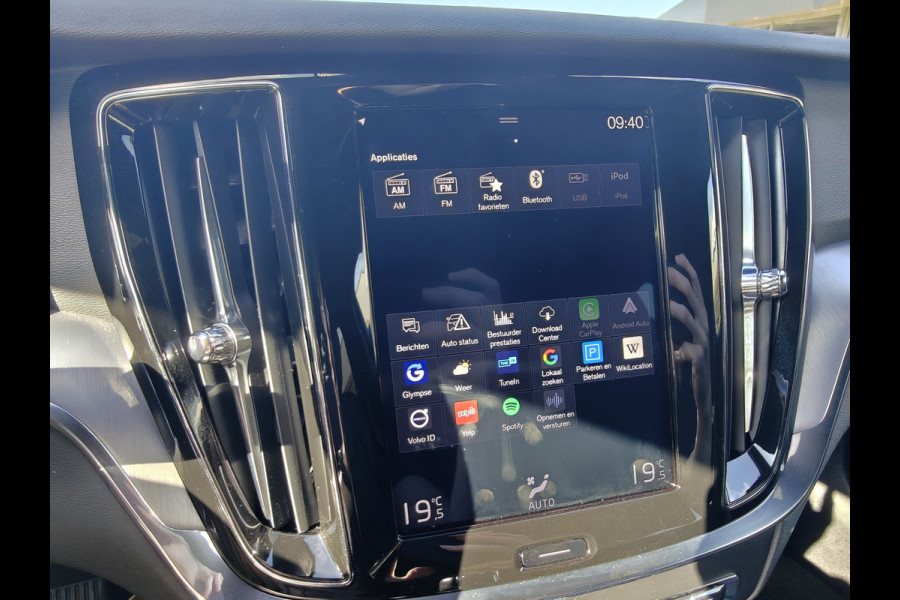 Volvo V60 T5 252PK Momentum | BLIS | Trekhaak | Elektr. Kofferklep | Carplay | ACC | PDC V+A | Camera Achter |