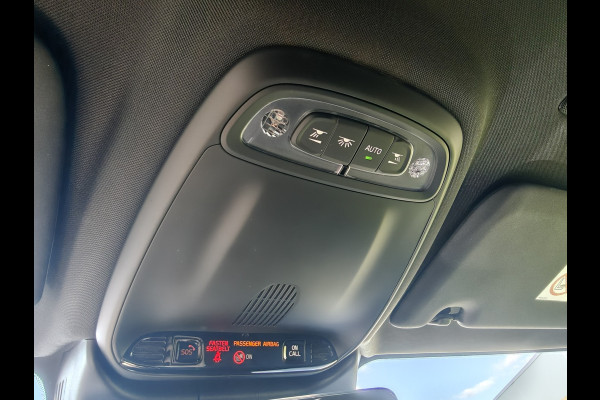 Volvo V60 T5 252PK Momentum | BLIS | Trekhaak | Elektr. Kofferklep | Carplay | ACC | PDC V+A | Camera Achter |