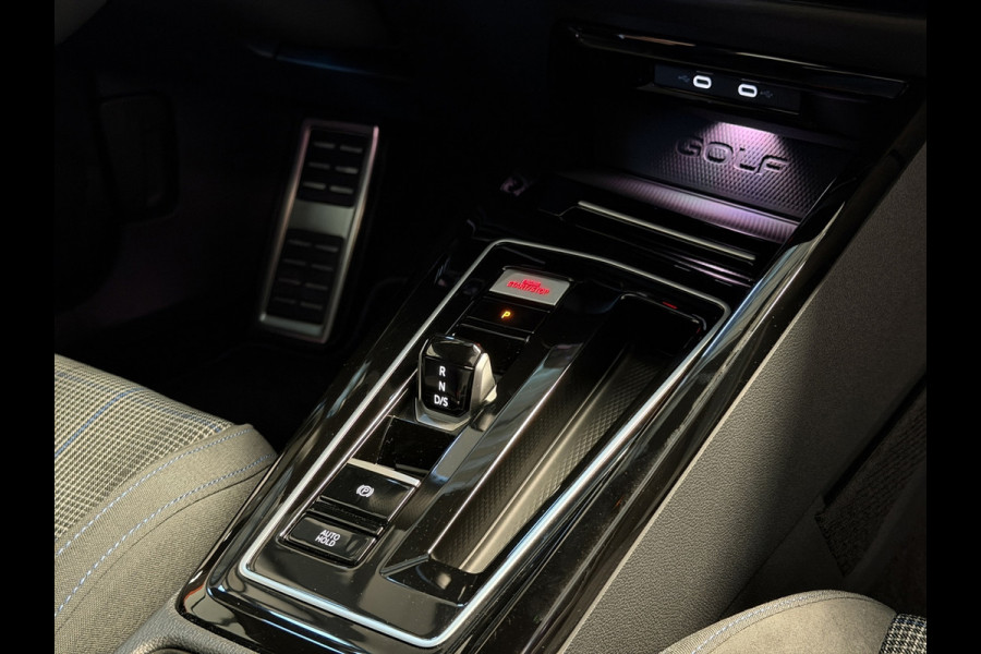 Volkswagen Golf 1.5 eHybrid GTE|HUD|DCC|Matrix IQ|Trekhaak|5jr.garantie