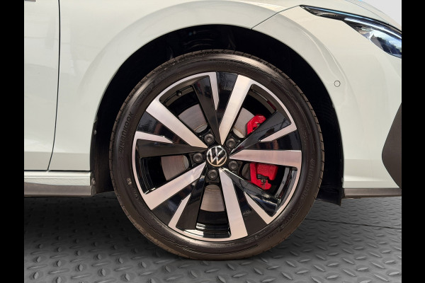 Volkswagen Golf 1.5 eHybrid GTE|HUD|DCC|Matrix IQ|Trekhaak|5jr.garantie