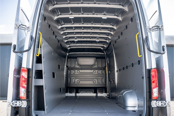 Volkswagen Crafter 2.0 TDI L4H3 | 177 PK | Automaat | LED | Camera | Carplay | Cruise | PDC | Airco | Trekhaak