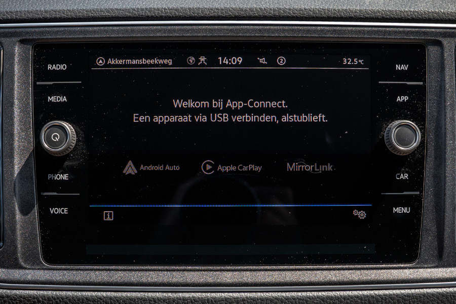 Volkswagen Crafter 2.0 TDI L4H3 | 177 PK | Automaat | LED | Camera | Carplay | Cruise | PDC | Airco | Trekhaak