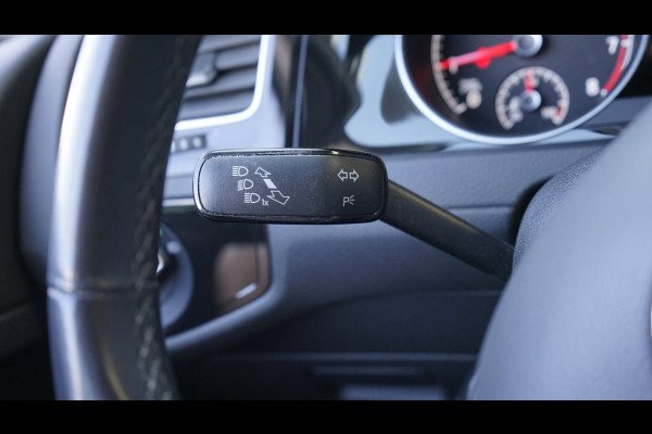 Volkswagen Golf 7.5 1.5 TSI R-Line ACC|ALCANTARA|CLIMA|DYNAUDIO|FULL LED|NAVIGATIE|STOELVERWARMING