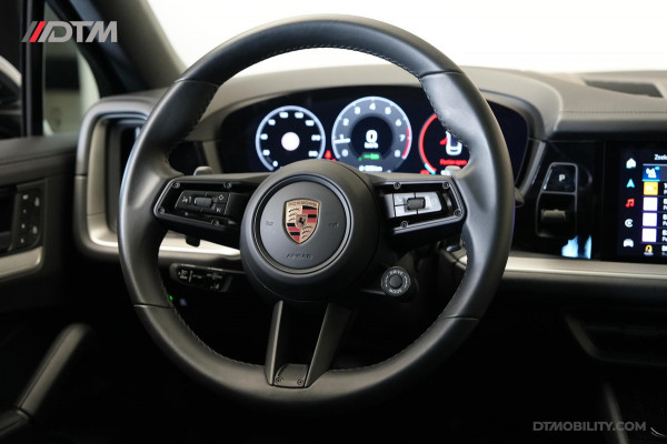 Porsche Cayenne Coupé 3.0 E-Hybrid Black Edition | Sportdesign | Trekhaak