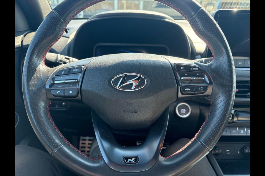 Hyundai Kona 1.0 T-GDI N Line | Stoelventilatie & Verwarming | Elek. Verstelbare Stoel | Dodehoeksensoren | Camera |