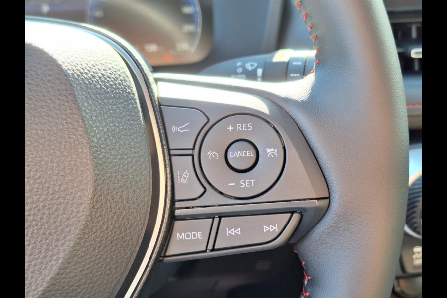 Toyota RAV4 Plug-in Hybrid 300 AWD Style | Head up display, December 2025, Dodehoekherkenning, Parkeersensoren, Stoel + Stuurverwarming