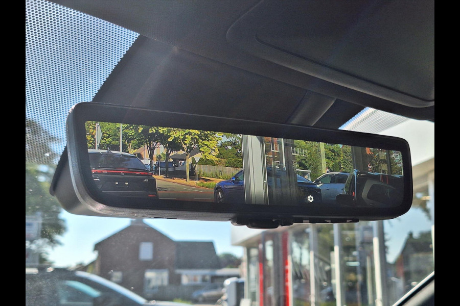 Toyota RAV4 Plug-in Hybrid 300 AWD Style | Head up display, December 2025, Dodehoekherkenning, Parkeersensoren, Stoel + Stuurverwarming