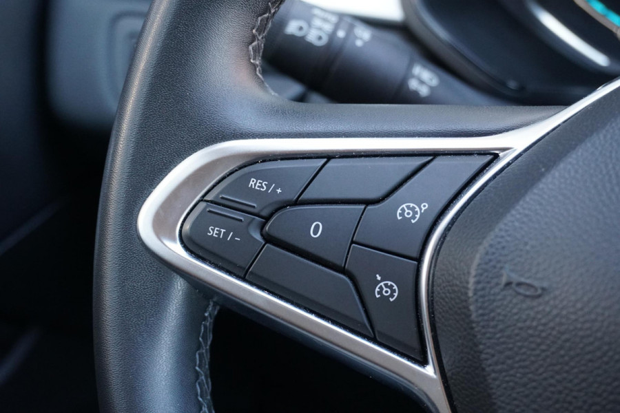 Renault Captur 1.6 E-Tech full hybrid 145 techno + CAMERA / APPLE CARPLAY / LED