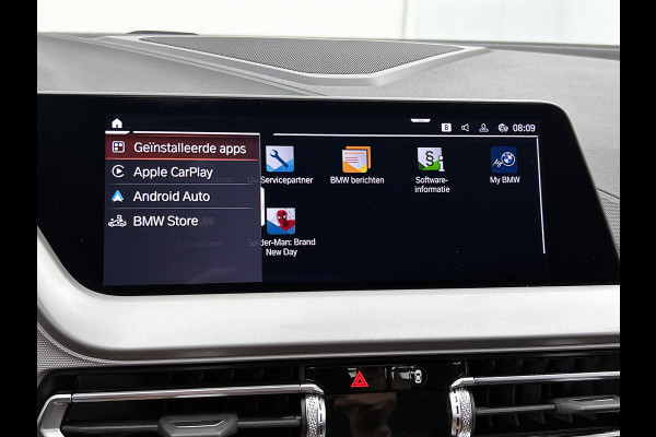 BMW 1-serie 118i Business Edition (NAVIGATIE, CARPLAY, PDC, LED, DEALER ONDERHOUDEN, 1e EIGENAAR)