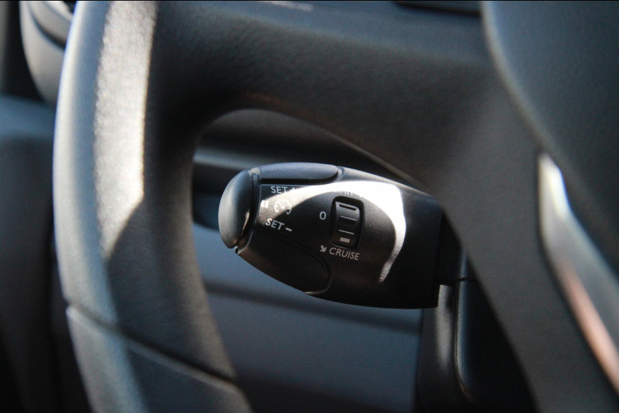 Opel Vivaro 2.0 BlueHDi 145Pk Automaat L3H1 / App connect / Cruise / Multistuur
