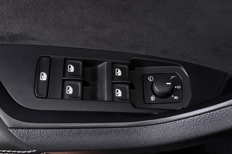 Škoda Kodiaq 1.5 TSI Business Edition Plus 7p. (PANORAMADAK, TREKHAAK WEGKLAPBAAR, STUUR-/STOELVERWARMING, CAMERA, MASSAGE STOELEN