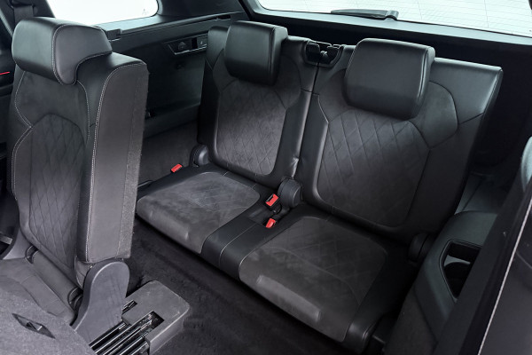Škoda Kodiaq 1.5 TSI Business Edition Plus 7p. (PANORAMADAK, TREKHAAK WEGKLAPBAAR, STUUR-/STOELVERWARMING, CAMERA, MASSAGE STOELEN