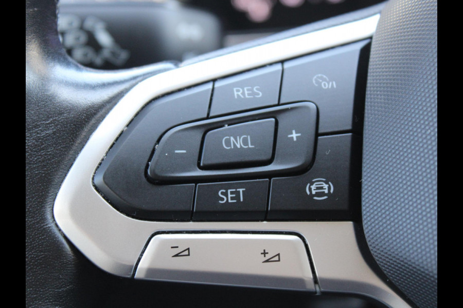 Volkswagen T-Cross 1.0 TSI Style | APPLE CARPLAY / ANDROID AUTO | ADAPTIEVE CRUISE CONTROL |