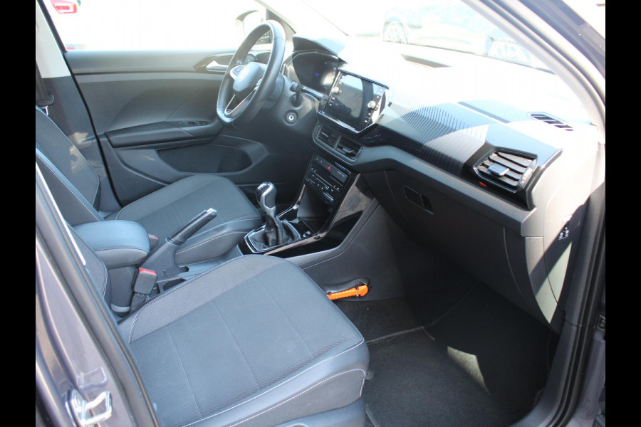 Volkswagen T-Cross 1.0 TSI Style | APPLE CARPLAY / ANDROID AUTO | ADAPTIEVE CRUISE CONTROL |