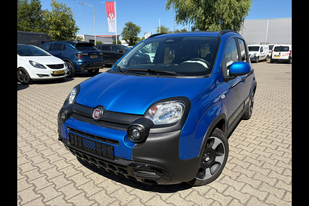 Fiat Panda 1.0 Hybrid Pandina (BOVAG/RIJKLAARPRIJS)