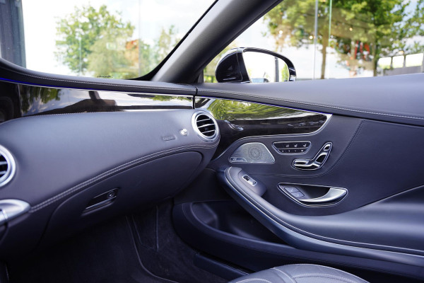 Mercedes-Benz S-Klasse 63 AMG Cabriolet 4-Matic / Nachtzicht / Burmester