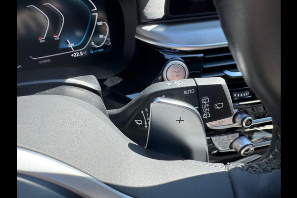 BMW 5 Serie Touring 530e M Sport | Soft Close | Head-Up | Comfort | Harman/Kardon | Panoramdak