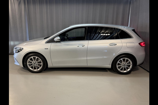 Mercedes-Benz B-Klasse 250 e 18''/Sfeerverlichting/Navigatie/Camera/DAB/PDC v+a/Stoelverwarming/Apple Carplay & Android Auto