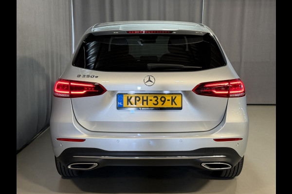Mercedes-Benz B-Klasse 250 e 18''/Sfeerverlichting/Navigatie/Camera/DAB/PDC v+a/Stoelverwarming/Apple Carplay & Android Auto