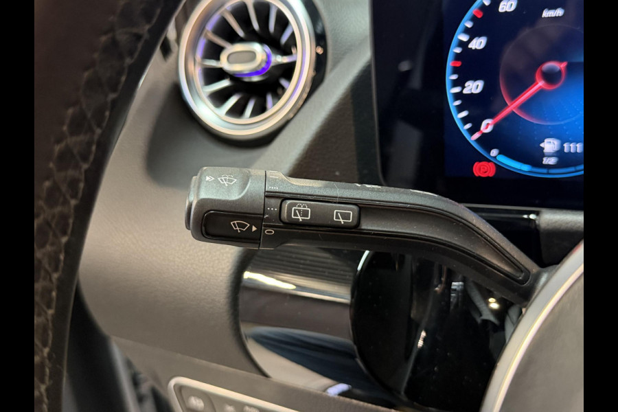 Mercedes-Benz B-Klasse 250 e 18''/Sfeerverlichting/Navigatie/Camera/DAB/PDC v+a/Stoelverwarming/Apple Carplay & Android Auto