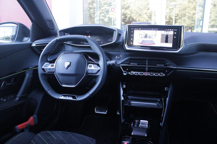 Peugeot e-2008 EV GT PACK 156PK 54 kWh | PANORAMISCH SCHUIF/KANTEL DAK | ALCANTARA EXECUTIVE INTERIOR INCL. VERWARMBARE VOORSTOELEN EN ELEKTRISCH VERSTELBARE BESTUURDERSSTOEL MET MASSAGE FUNCTIE | 18" LICHTMETALEN VELGEN "EVISSA" | VISION NAVIGATION & DRIVE ASSIST PLUS PACK: NAVIGATIE/DRAADLOZE TELEFOONLADER/ADAPTIVE CRUISE CONTROL MET LANE KEEPING & POSITIONING ASSIST INCL. STOP & GO FUNCTIE/HD-CAMERA VOOR/PASSIEVE DODEHOEKBEWAKING EN INSTAPVERLICHTING | WINTERPACK: STOELVERWARMING | WARMTEPOMP! | DRAADLOZE APPLE CARPLAY/ANDROID AUTO | FULL LED KOPLAMPEN | ACHTERUITRIJ CAMERA | PARK