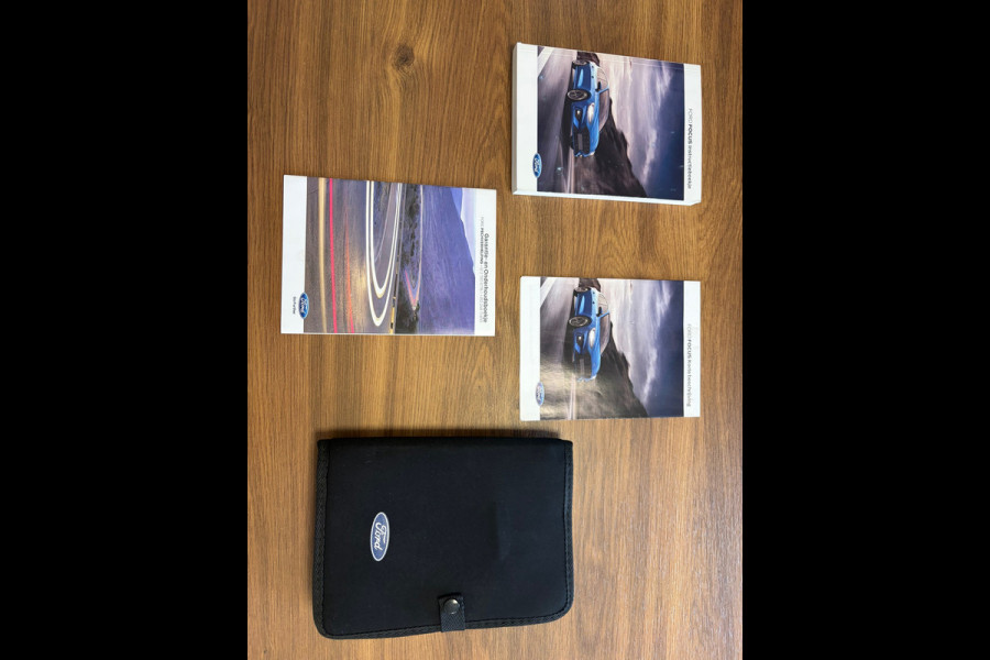 Ford FOCUS Wagon 1.5 EcoBoost*Automaat*Head-up*Winter-Pakket*elect-Klep*Apple-Carplay*PDC*