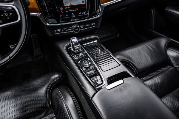 Volvo S90 2.0 T8 AWD Inscription /Pano/massage/B&W/360