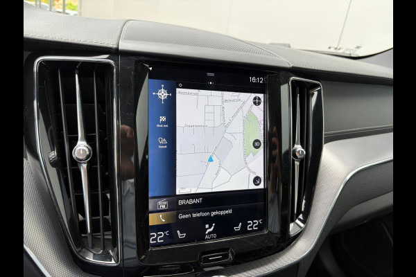 Volvo XC60 2.0 T8 Twin Engine AWD Inscription Pano-dak/Trekhaak/Luchtvering/Stoelverwarming
