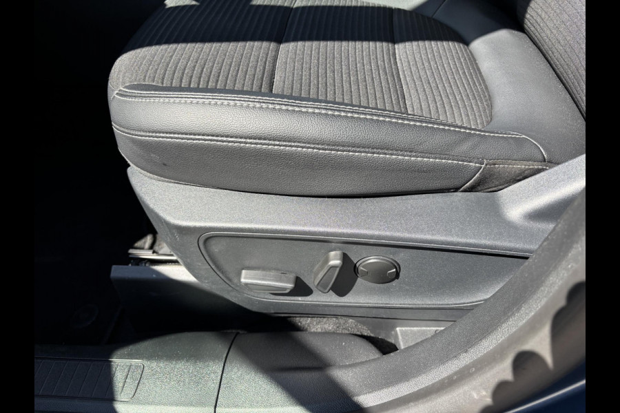 Ford Kuga 2.5 PHEV Titanium X 225pk Adaptieve Cruise | Winterpack | Dodehoeksensoren | Achteruitrijcamera | Elektrische Achterklep | B&O Audio