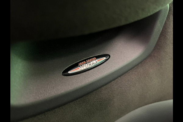 MINI Cabrio 2.0 Cooper S JCW 18'' JCW-STOELEN/NAVI/H-UP/H-KARDON/CAM/DAB/CARPLAY///