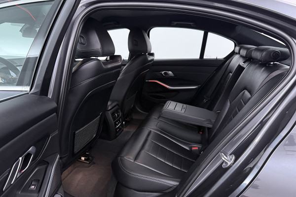 BMW 3-serie 320i High Executive Edition (STOELVERWARMING, CAMERA, PDC, SFEERVERLICHTING, TREKHAAK AFNEEMBAAR, DEALER ONDERHOUDEN)
