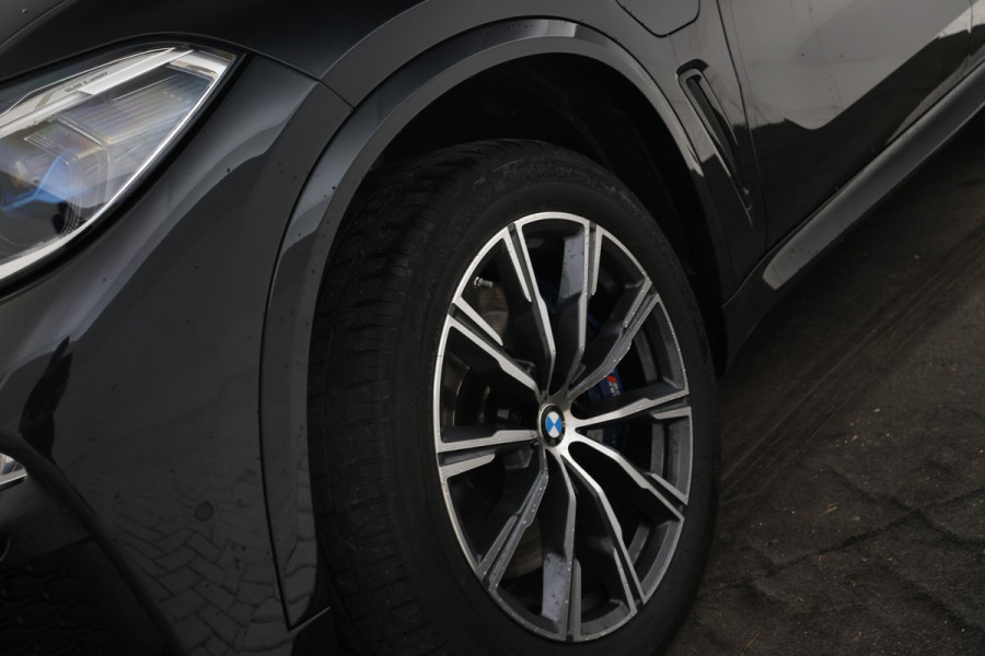 BMW X5 xDrive45e High Executive M-sport Full black Apple carplay
