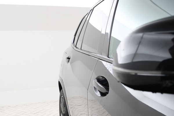 BMW X5 xDrive45e High Executive M-sport Full black Apple carplay