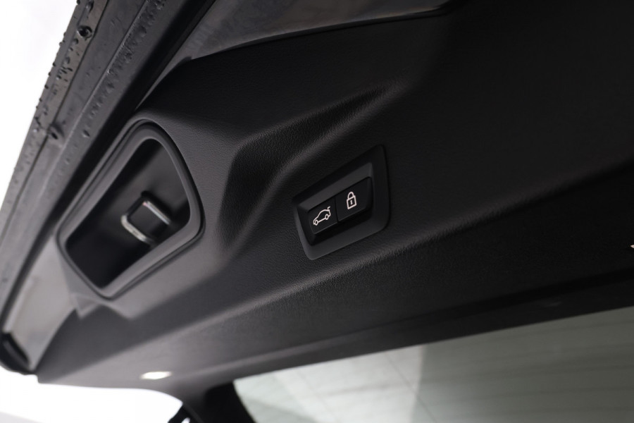 BMW X5 xDrive45e High Executive M-sport Full black Apple carplay