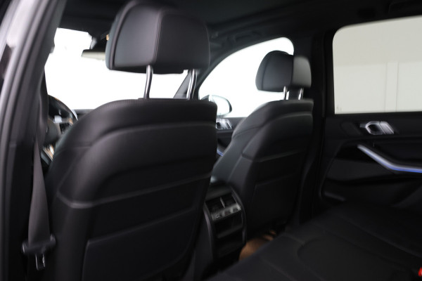 BMW X5 xDrive45e High Executive M-sport Full black Apple carplay