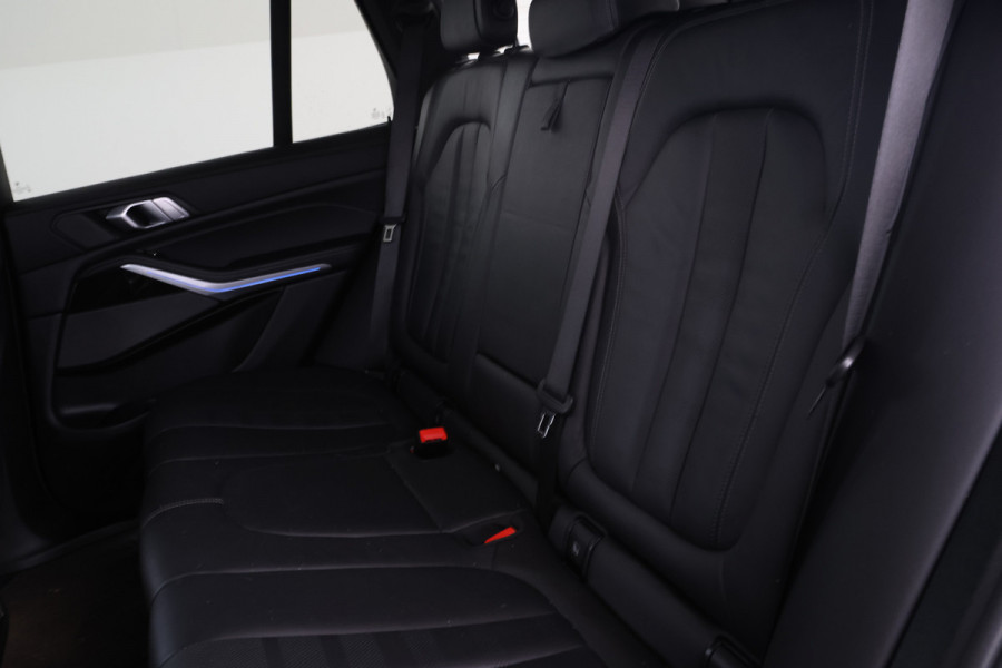 BMW X5 xDrive45e High Executive M-sport Full black Apple carplay