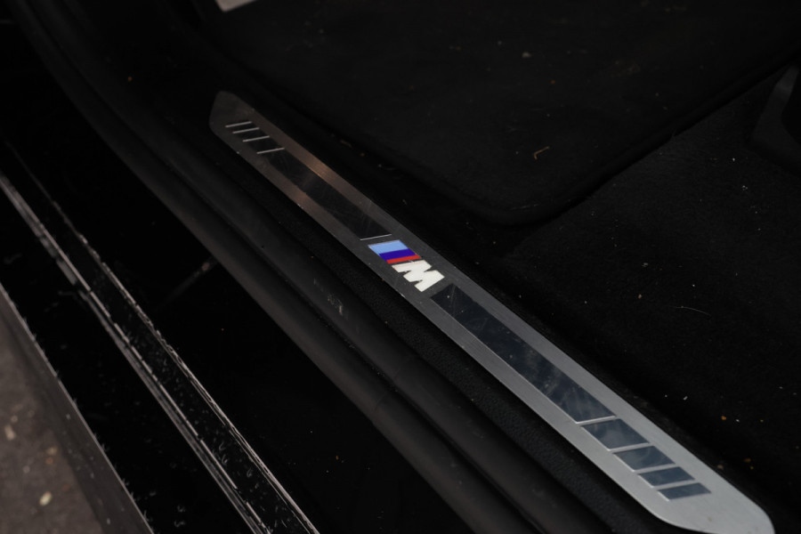 BMW X5 xDrive45e High Executive M-sport Full black Apple carplay