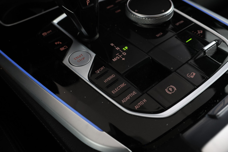 BMW X5 xDrive45e High Executive M-sport Full black Apple carplay