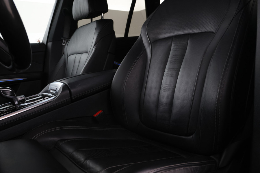 BMW X5 xDrive45e High Executive M-sport Full black Apple carplay