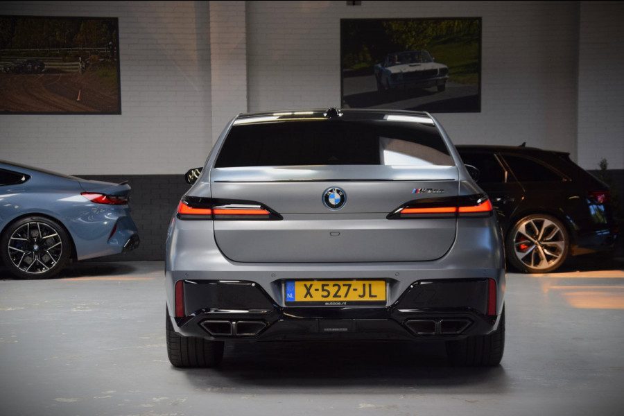 BMW 7 Serie M760e xDrive Navi|Massage|Theater Screen|Auto-Doors|Frozen Deep Grey|Nwp.180.000|BTW