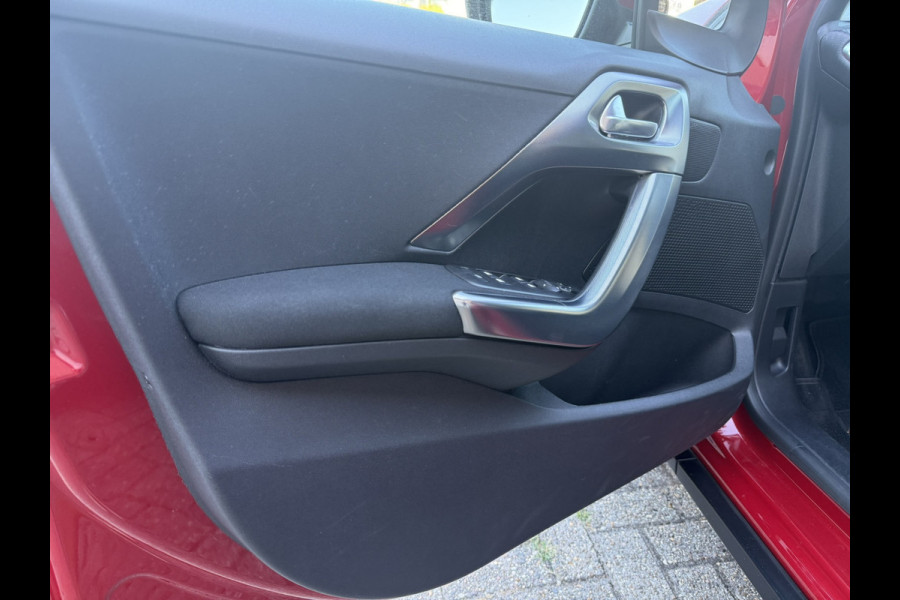 Peugeot 2008 1.2 PureTech GT-Line | AUTOMAAT | PDC | CAMERA | PANORAMADAK | LMV |