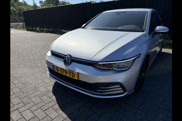 Volkswagen Golf 1.0 TSI Life | NED AUTO | GETINTE RAMEN | ZWART LM | PDC |