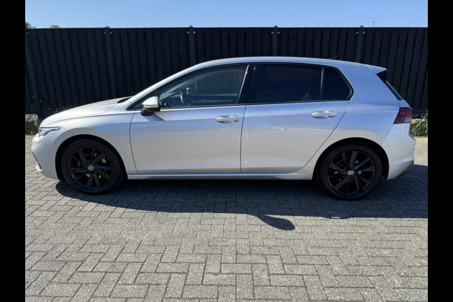 Volkswagen Golf 1.0 TSI Life | NED AUTO | GETINTE RAMEN | ZWART LM | PDC |