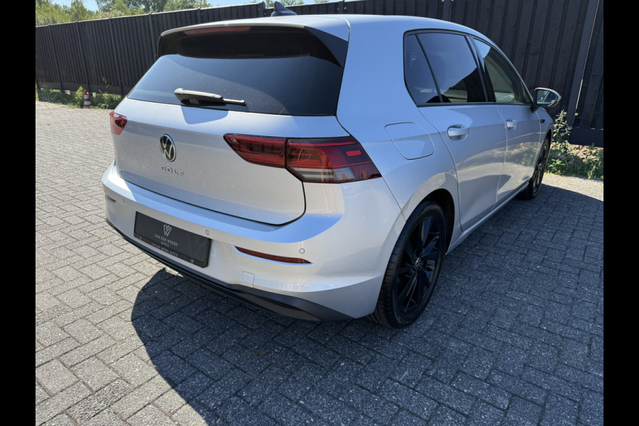 Volkswagen Golf 1.0 TSI Life | NED AUTO | GETINTE RAMEN | ZWART LM | PDC |