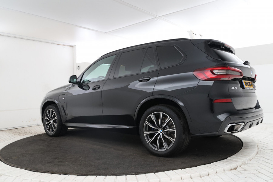 BMW X5 xDrive45e High Executive M-sport Full black Apple carplay