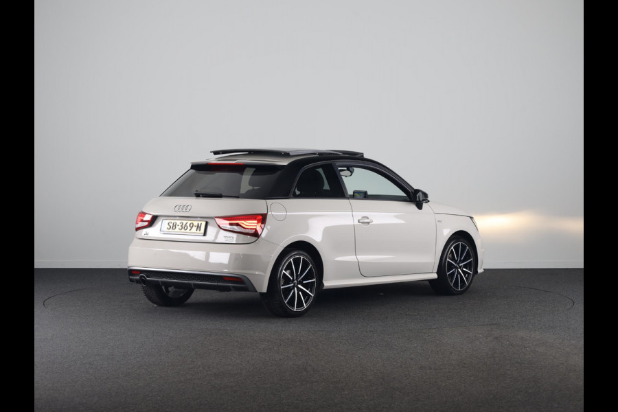 Audi A1 1.0 TFSI Adrenalin 95pk | Automaat | Panoramadak | Parkeerhulp V+A | Alarm | Privacy glas