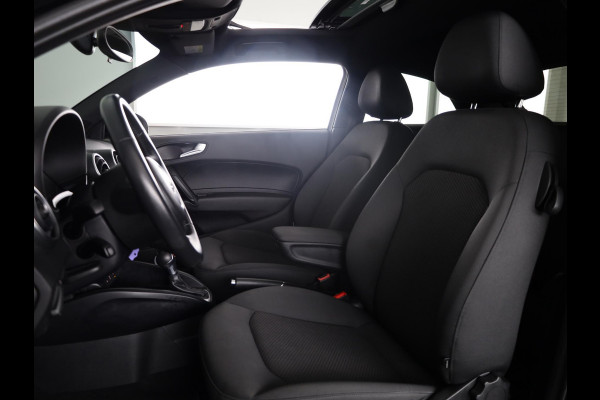 Audi A1 1.0 TFSI Adrenalin 95pk | Automaat | Panoramadak | Parkeerhulp V+A | Alarm | Privacy glas