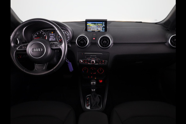 Audi A1 1.0 TFSI Adrenalin 95pk | Automaat | Panoramadak | Parkeerhulp V+A | Alarm | Privacy glas