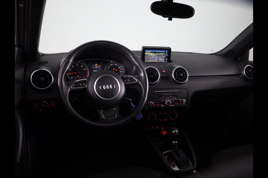Audi A1 1.0 TFSI Adrenalin 95pk | Automaat | Panoramadak | Parkeerhulp V+A | Alarm | Privacy glas