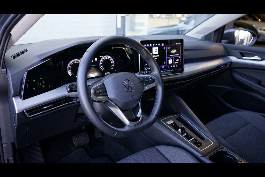 Volkswagen Golf VIII 8.5 1.5 eTSI AUTOMAAT|ACC|AMBIANCE|CARPLAY|FACELIFT|PDC
